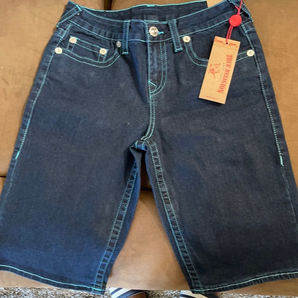 True Religion - Picture 1 of 3